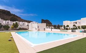 Cheerful House Puerto De Las Nieves